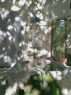 Côté fontaine